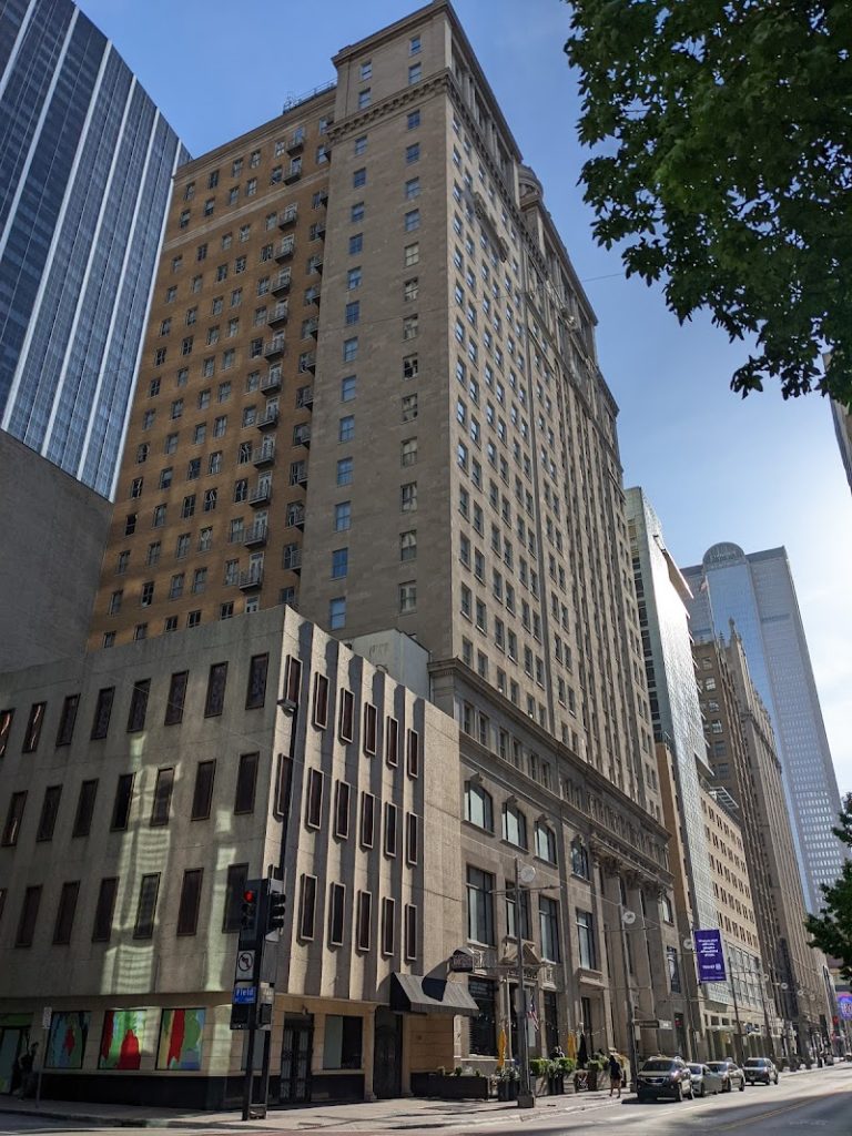 photo.html 36 768x1024